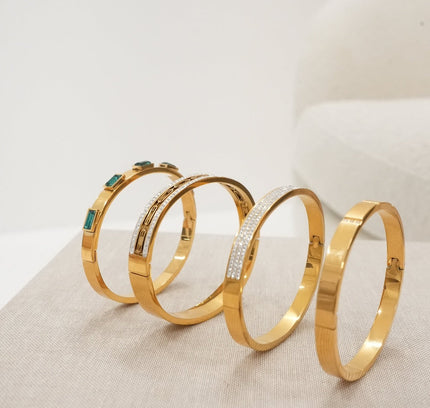 Brazalete de Piedra de Hiedra en Oro