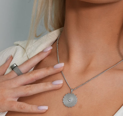 Albany Pendant Necklace - Silver