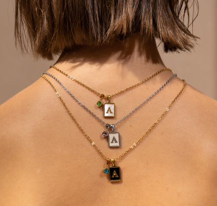 Collar con Inicial y Piedra de Nacimient