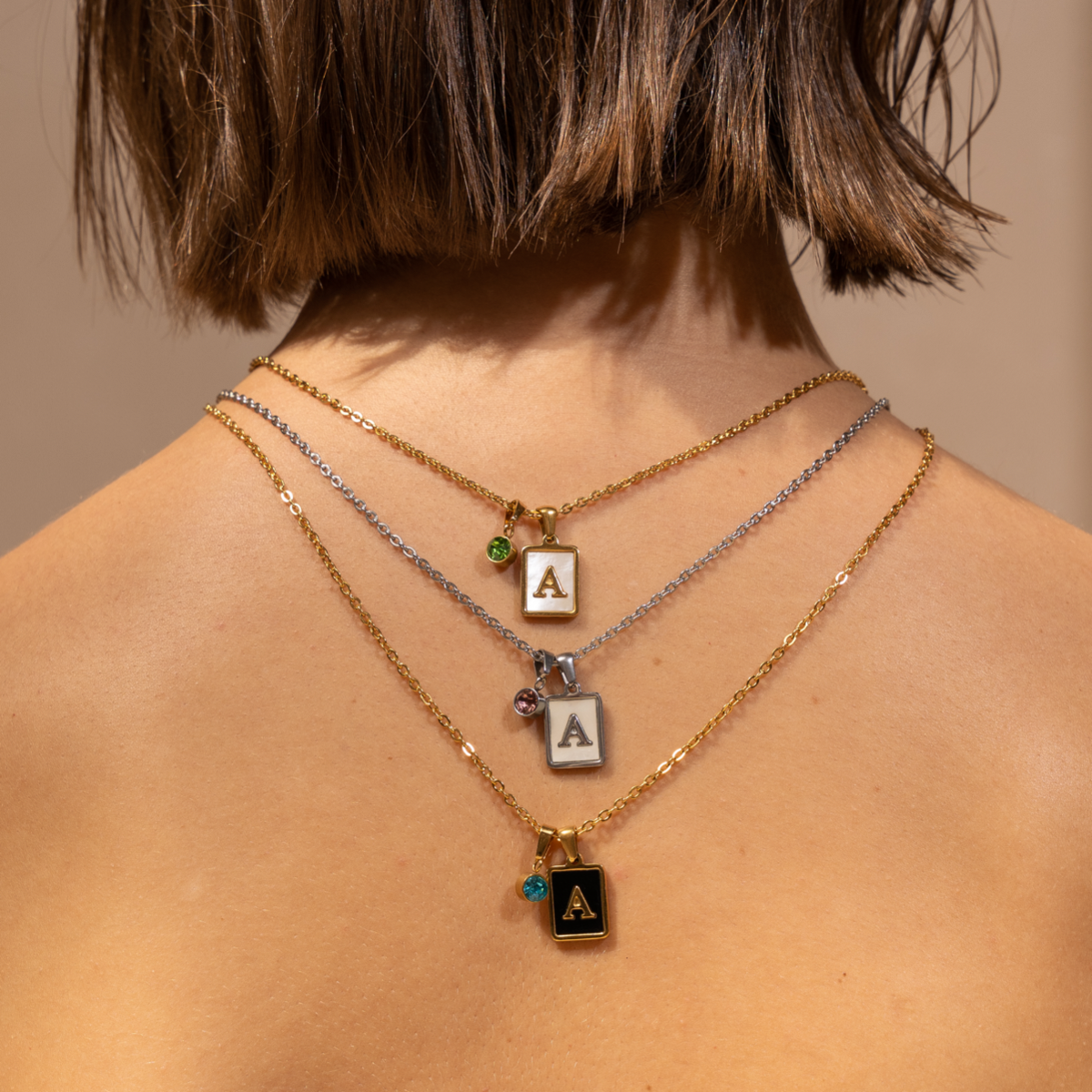 Collar con Inicial y Piedra de Nacimient