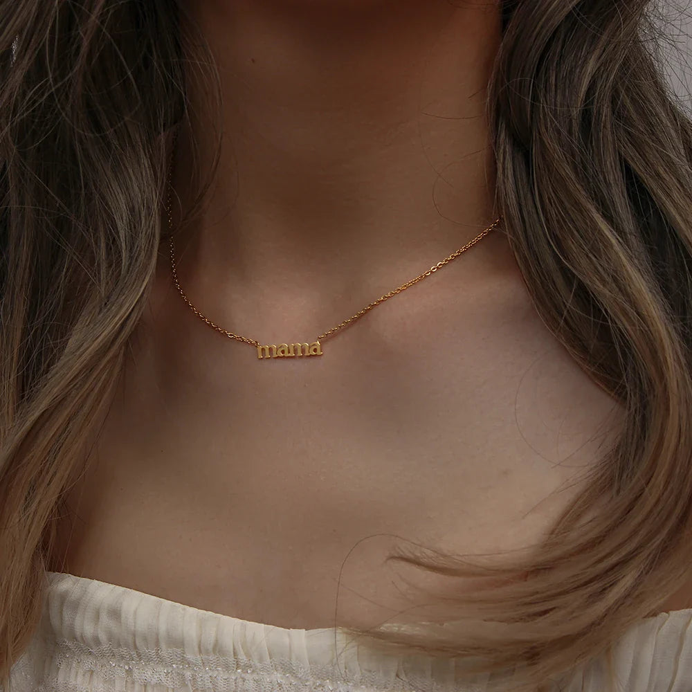 Collar Minimalista de Oro para Mamá - Acero Inoxidable 316L