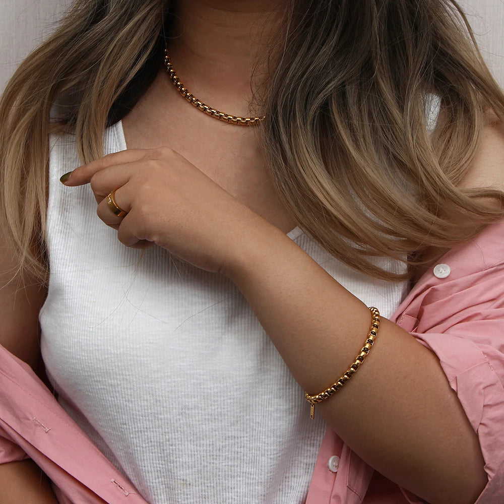 E.B.belle Conjunto de joyería de acero inoxidable chapado en oro de 18 quilates, cadena de serpiente gruesa y sin deslustre, collar, pulseras