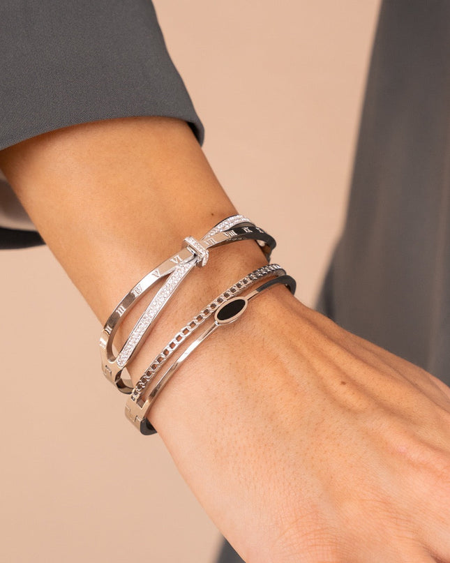 Pulsera Ovalada de Ónix con Acabado en Plata