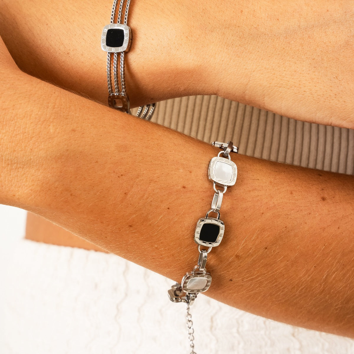 Pulsera Monocromática de Cadena de Clips Cuadrada - Plata