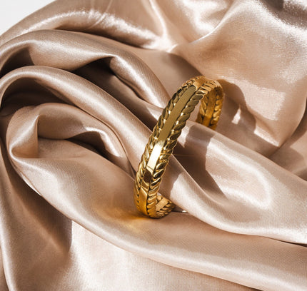 Brazalete de Hojas Trenzadas - Baño de Oro de 18k