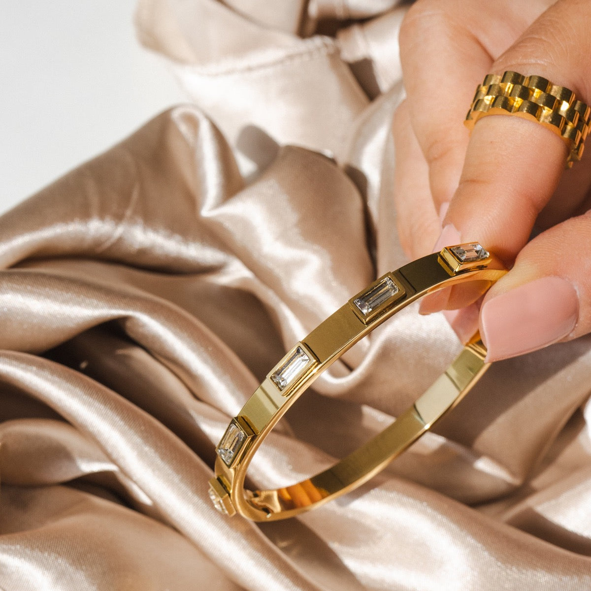 Pulsera de Piedra Cúbica - Oro