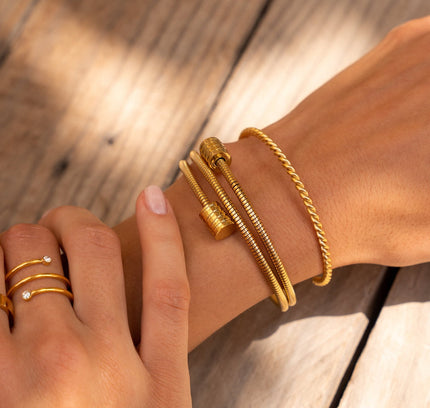 Pulsera Bangle Twist - Dorada