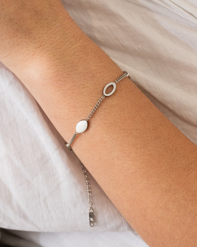 Pulsera Angellica con Colgante Ovalado en Plata