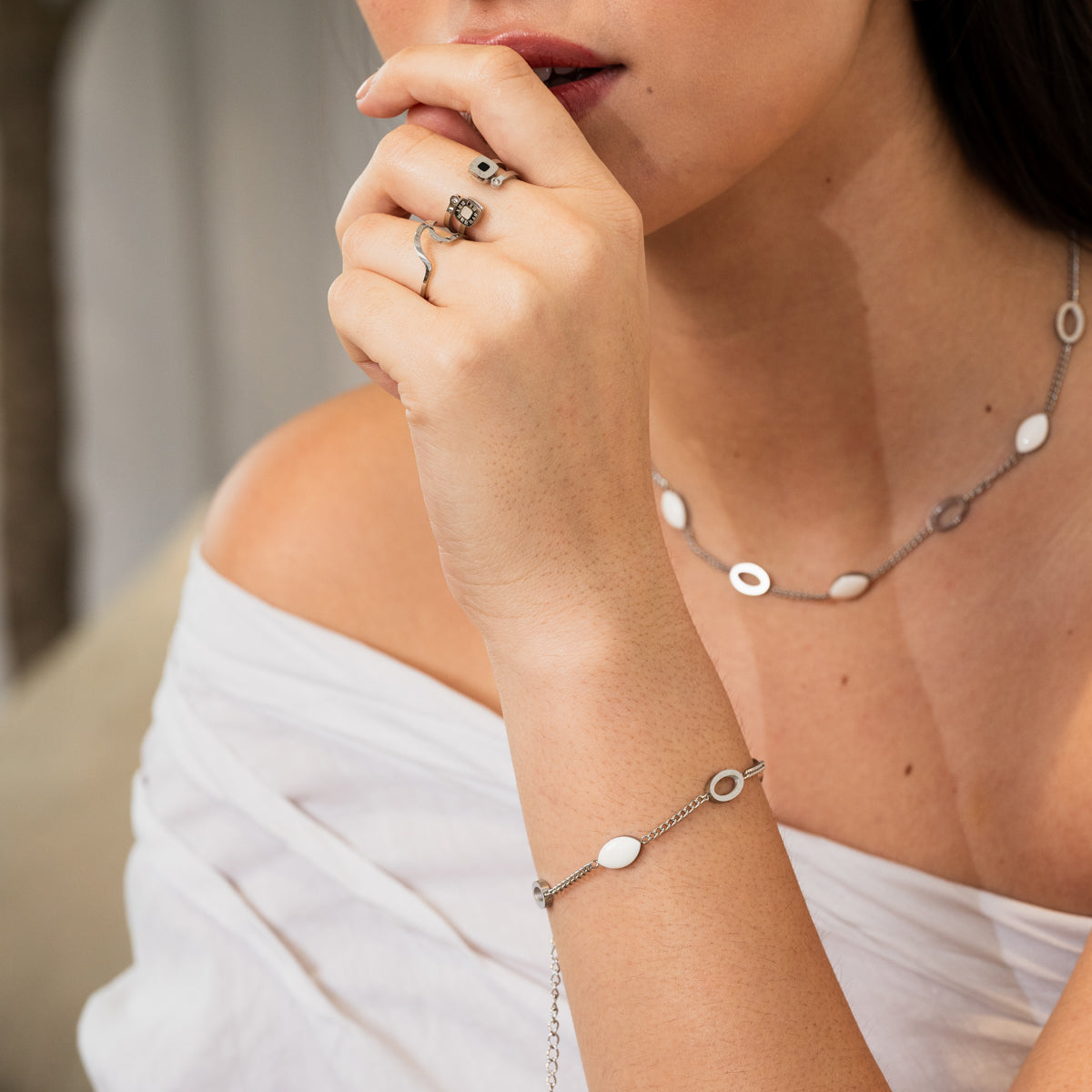 Oval Angellica Pendant Necklace - Silver