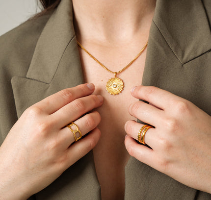 Albany Pendant Necklace - Gold