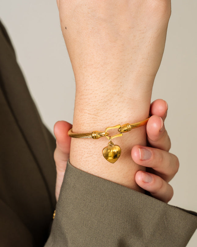 Pulsera con Colgante en Forma de Corazón - Oro