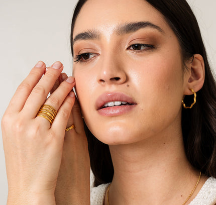 Pendientes Aros Texturizados Asimétricos - Oro