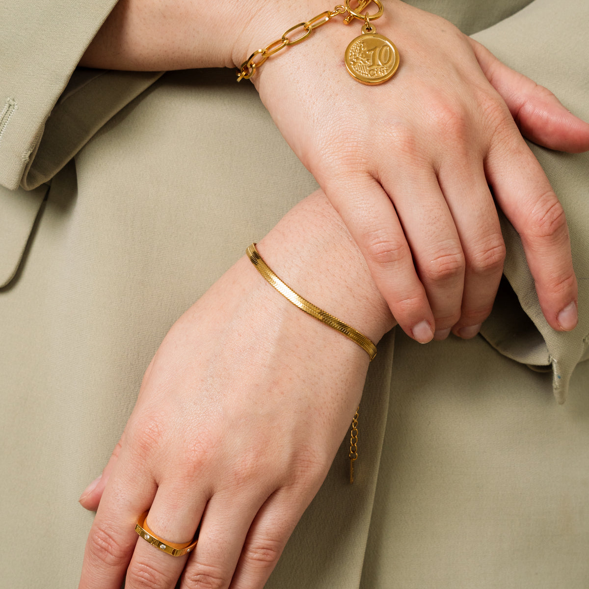 Pulsera de Serpiente en Oro