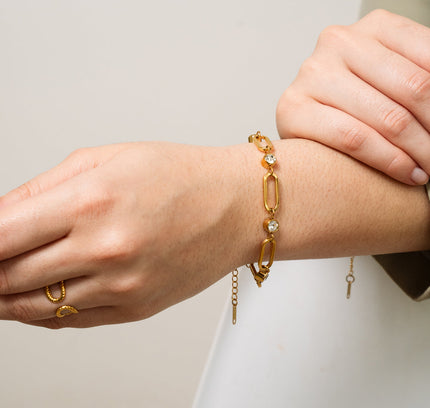 Pulsera de Piedra con Eslabones Ovalados en Oro