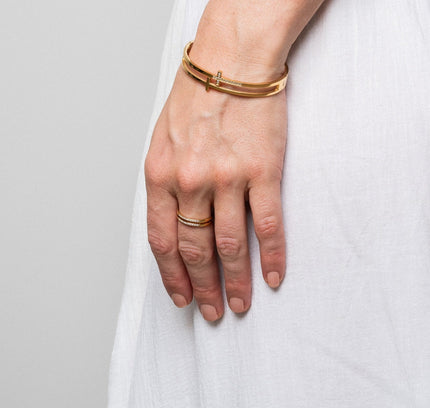 Pulsera de Brazalete Sion - Oro y Piedra