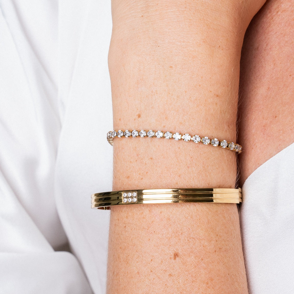 Pulsera de Tenis en Oro - Cadena Elegante