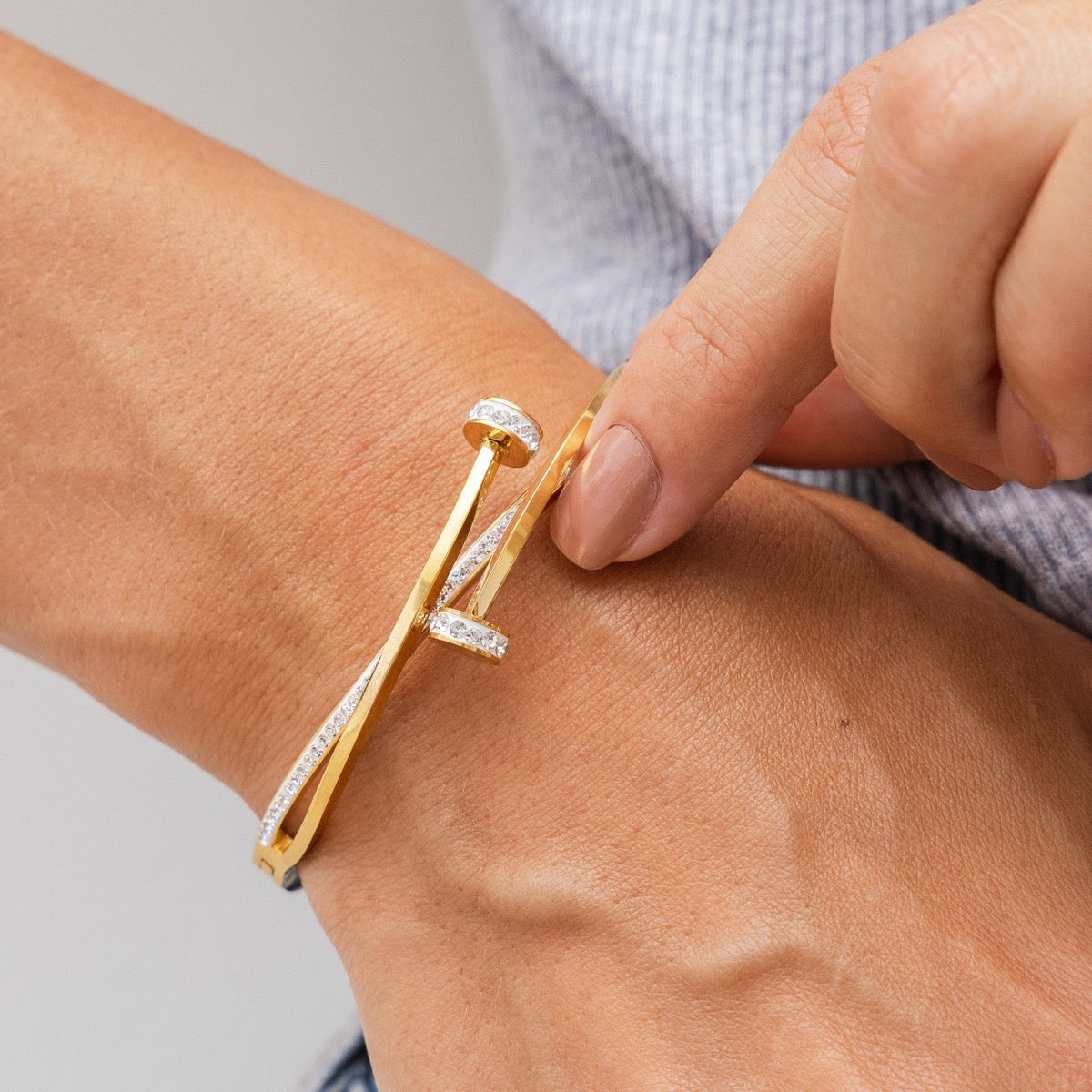 Pulsera de Piedra Natural - Acabado en Oro