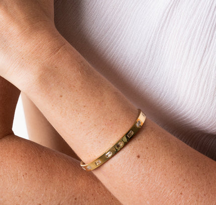 Brazalete Rectangular de Piedra en Oro