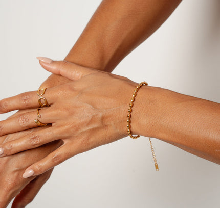 Pulsera de Perlas en Cadena - Color Dorado
