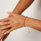 Pulsera de Perlas en Cadena - Color Dorado
