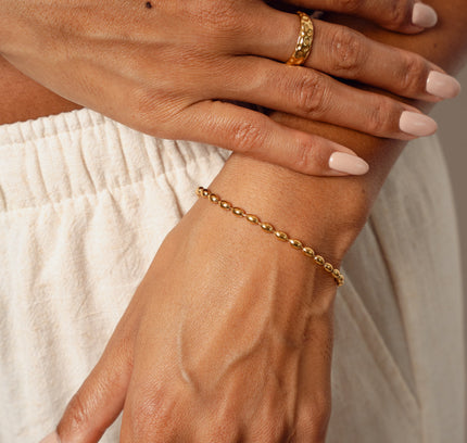 Pulsera de Perlas en Cadena - Color Dorado
