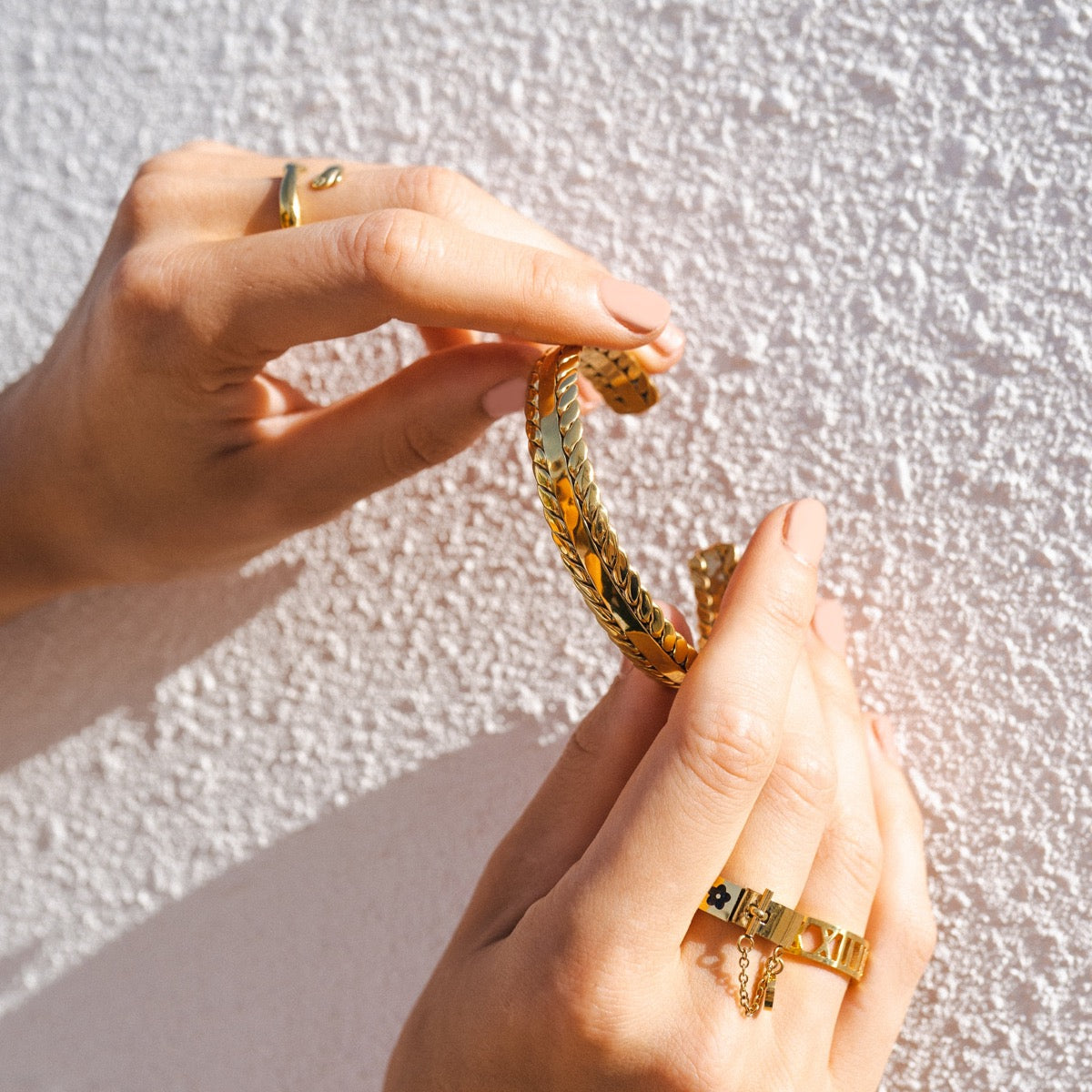 Brazalete de Hojas Trenzadas - Baño de Oro de 18k
