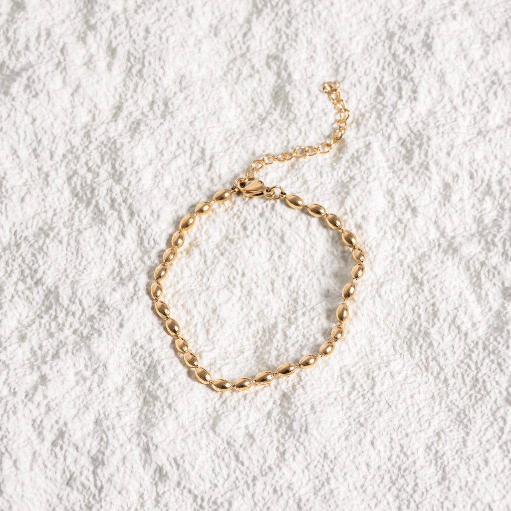 Pulsera de Perlas en Cadena - Color Dorado
