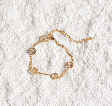 Pulsera de Oro con Colgante Serra