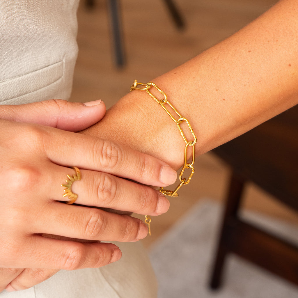 Pulsera de Cadena Rígida - Color Oro