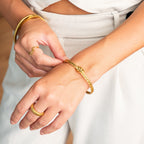 Brazalete Texturizado de Nudo Torcido - Oro
