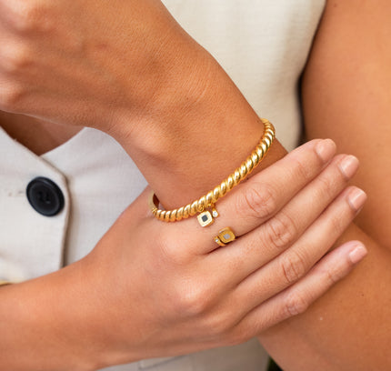 Pulsera Bangle Croissant - Color Dorado
