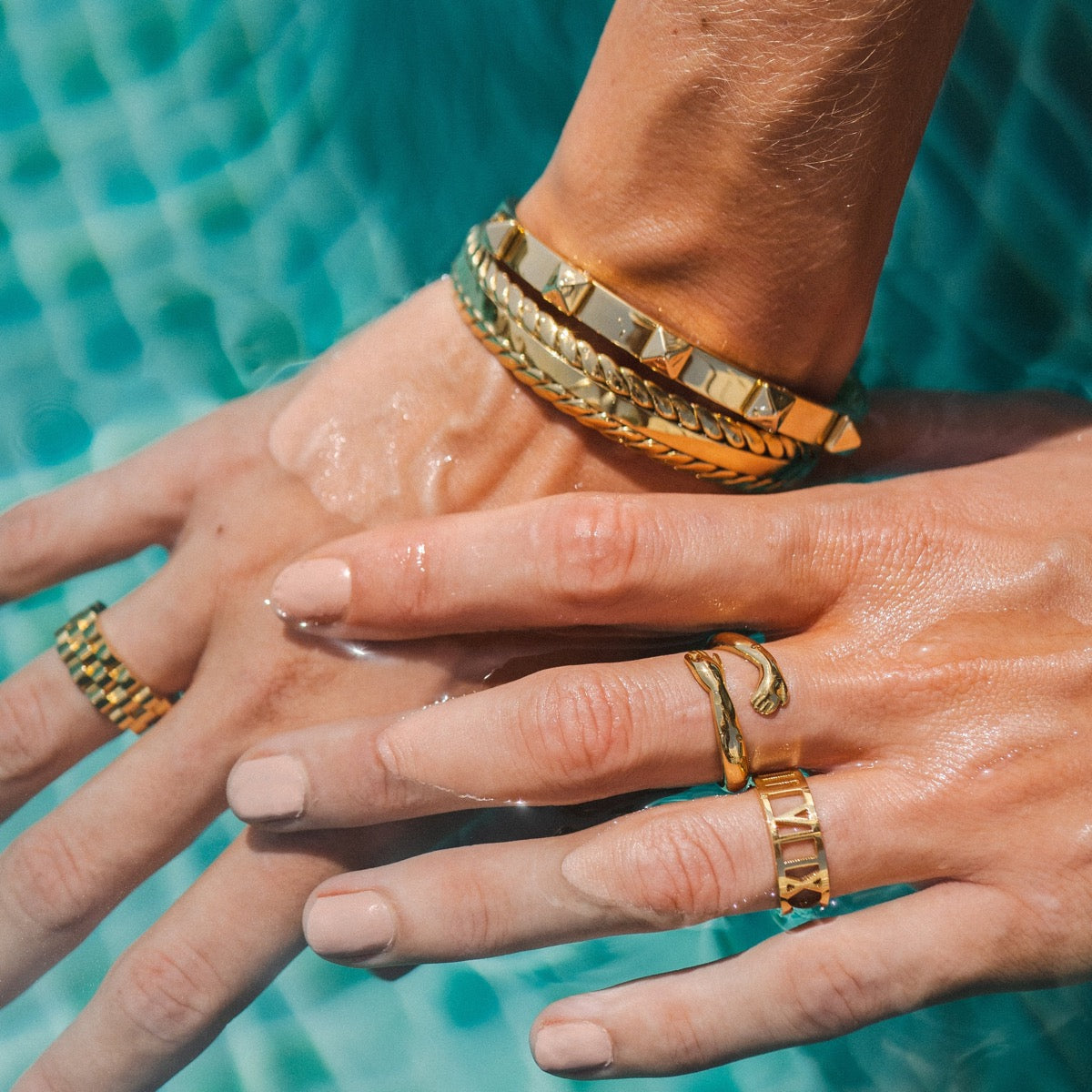 Brazalete de Hojas Trenzadas - Baño de Oro de 18k