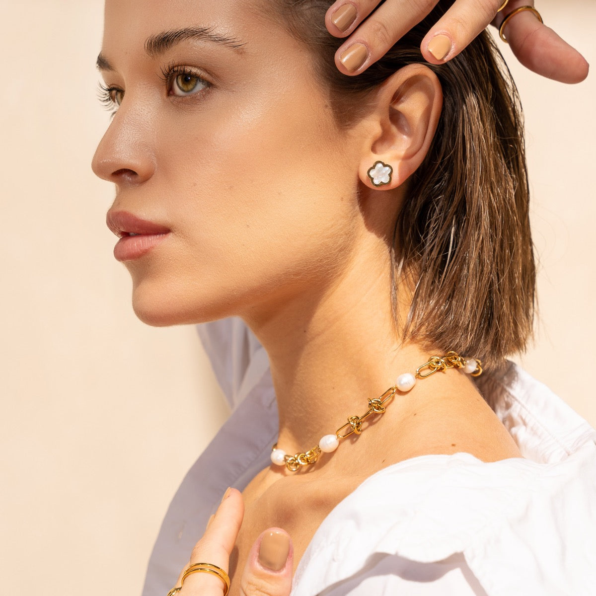Collar de Perlas con Nudos - Oro