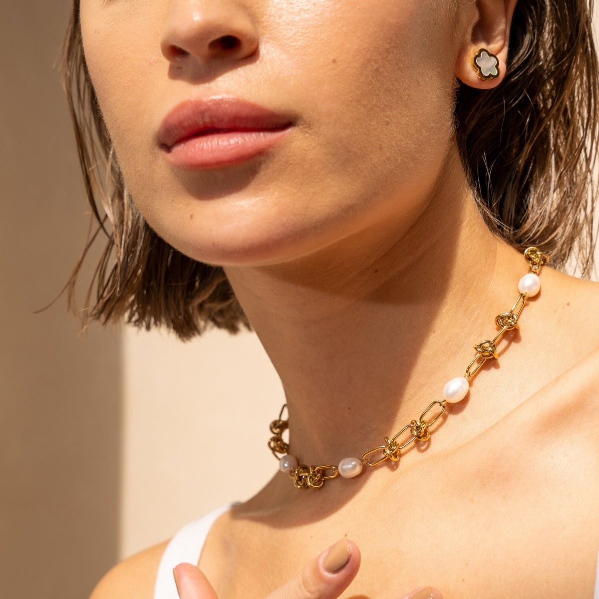 Collar de Perlas con Nudos - Oro
