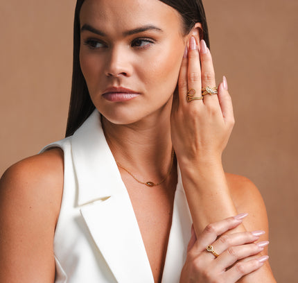 Oro Collar con Colgante de Ojo de Piedra