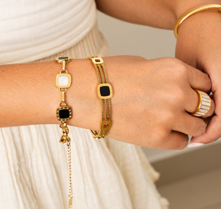 Pulsera Monocromática de Cadena con Clip - Color Oro