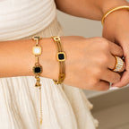 Pulsera Monocromática de Cadena con Clip - Color Oro