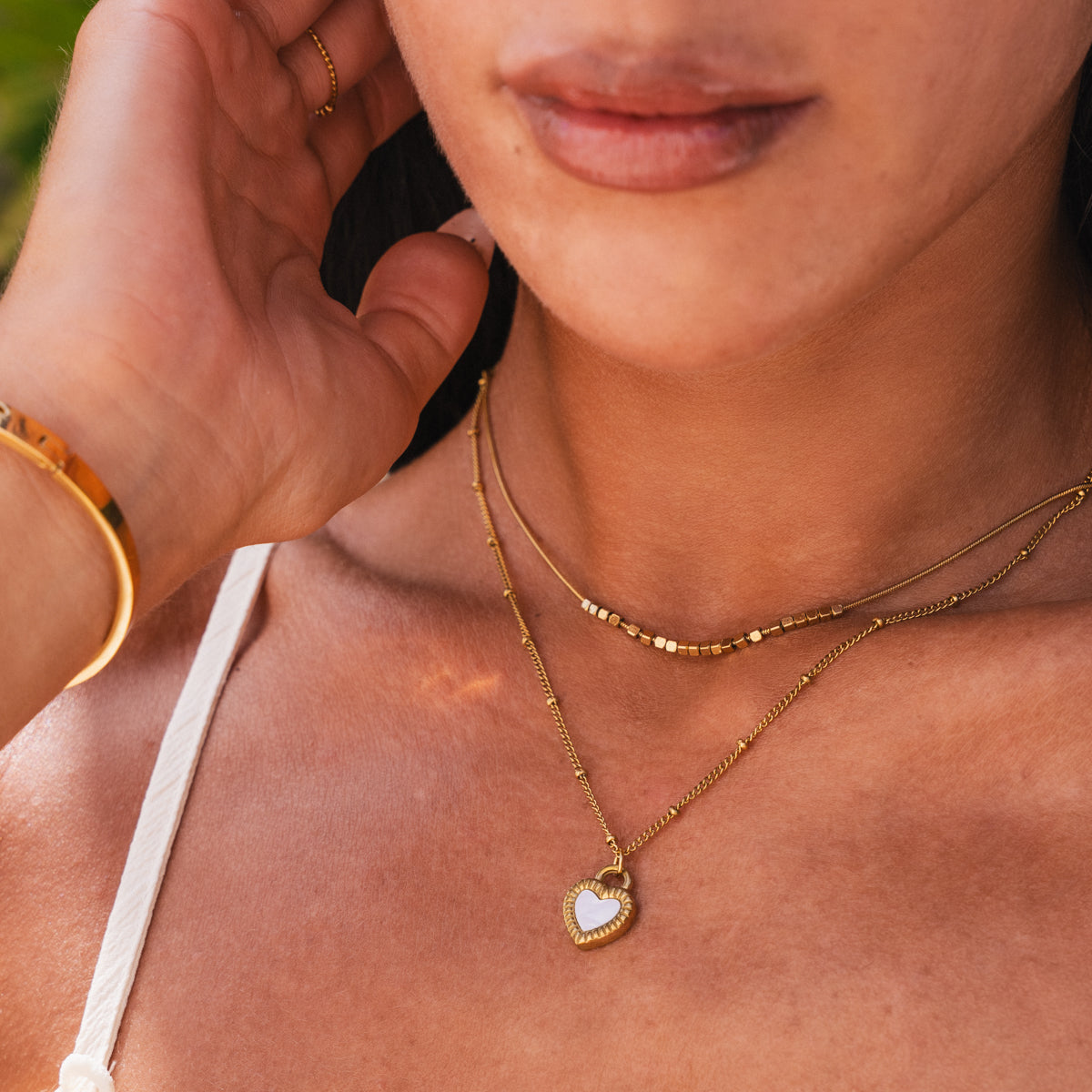 Collar de Capas con Corazón de Mármol - Color Dorado