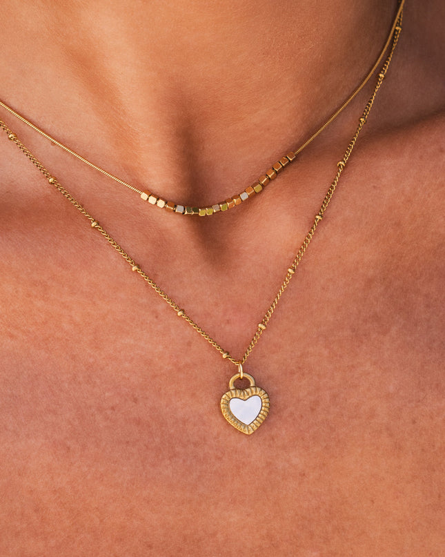 Collar de Capas con Corazón de Mármol - Color Dorado