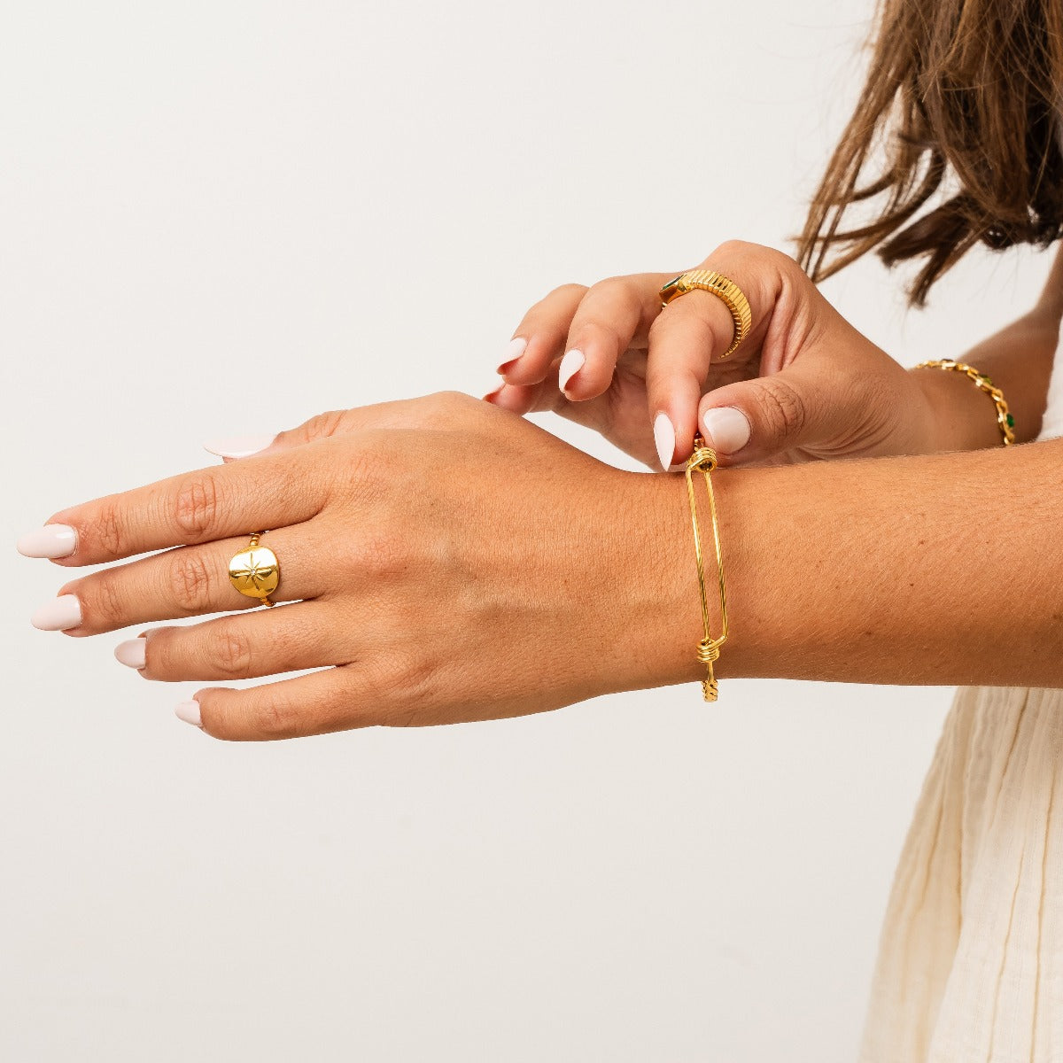 Pulsera Delicada Sydney - Oro