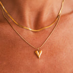 Collar Corazón Esculpido en Oro
