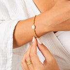 Pulsera de Perlas Persas con Cadena Dorada