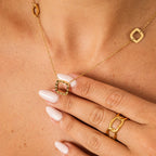 Collar Regina con Colgante Cuadrado Numérico - Oro
