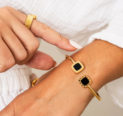 Pulsera de Onyx Cuadrada - Oro