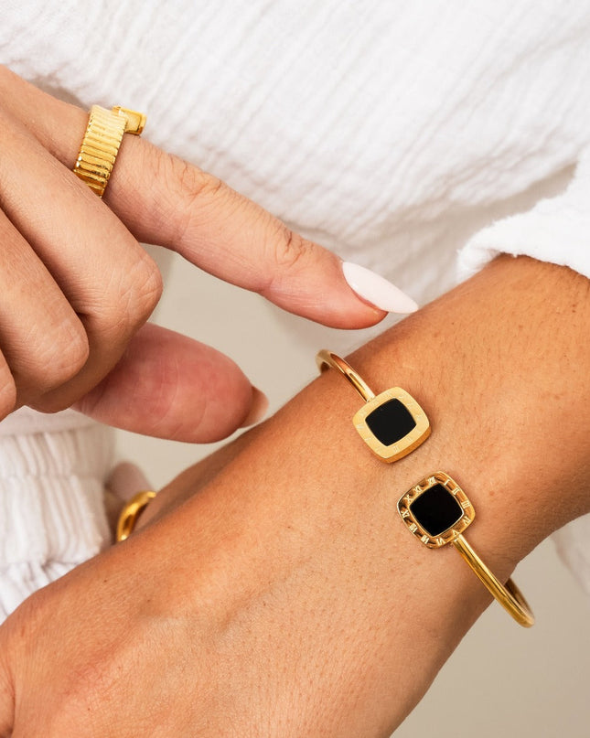 Pulsera de Onyx Cuadrada - Oro