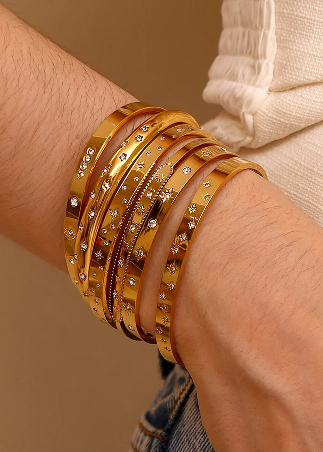 E.B.belle, venta al por mayor, brazaletes chapados en oro de 18 quilates de acero inoxidable para mujer, joyería minimalista de moda, pulsera de estrella de cristal