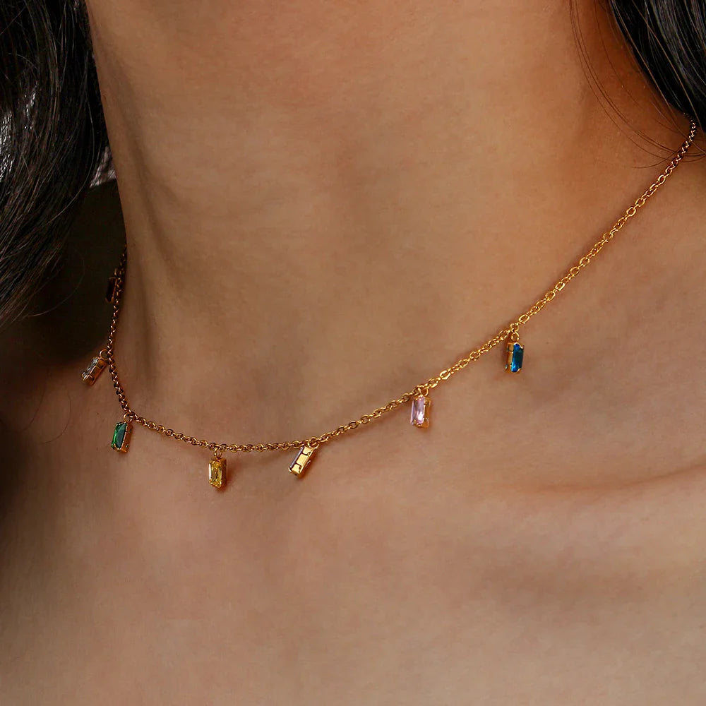 Collar y Pulsera con Dije de Circón Multicolor