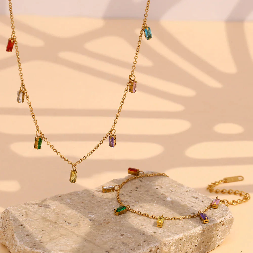 Collar y Pulsera con Dije de Circón Multicolor
