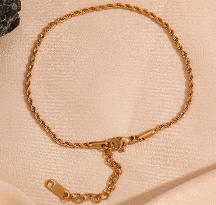 E.B.belle Torsión Cadena Tobillera Minimalista Pulsera de acero inoxidable chapada en oro de 18 quilates en la pierna Accesorios de joya para regalo de mujer