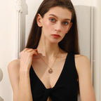 Collar de Acero Inoxidable con Colgante de Sol y Palma Chapado en Oro